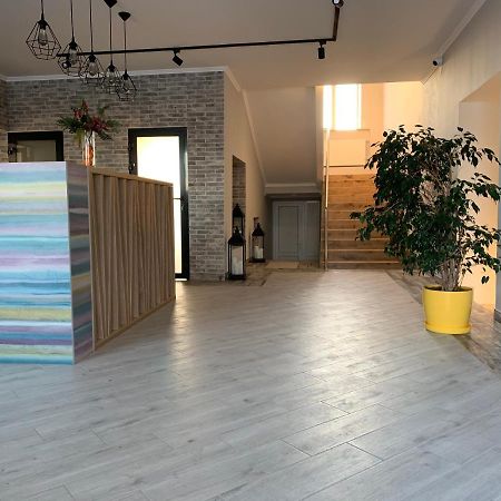 Good Rest Hostel Chemerivtsi ภายนอก รูปภาพ